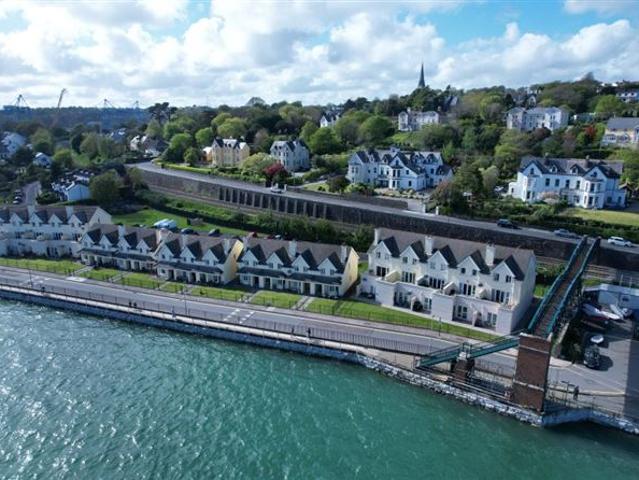 380,000 | No. 19 Whitepoint Moorings, Whitepoint, Cobh, Co Cork, Cobh, East Cork Johanna Murphy & Son 4922 MyHome. Ie Residential