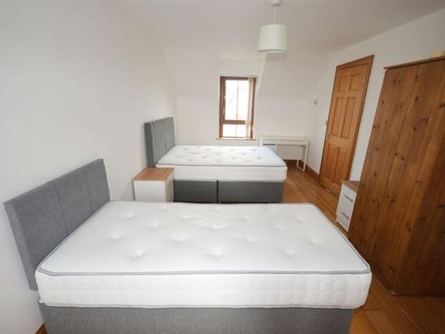 380,000 | No 25 Stracomer Hill, Bundoran, Co. Donegal Henry Kee & Son 5016 MyHome. Ie Residential