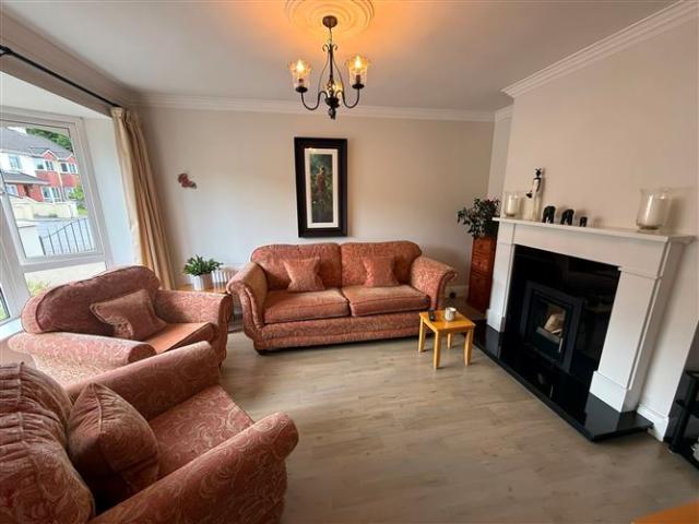 380,000 | 3 Castlepark, Killarney, Co. Kerry Sherry FitzGerald Coghlan 5009 MyHome. Ie Residential