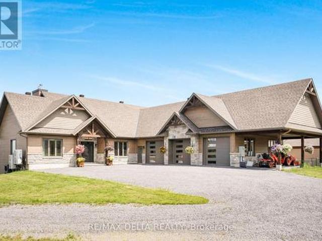 3815 Old Highway 17 Road, Clarence Rockland, ON, K4K 1W2 house for sale | Listing ID X12017 | Royal LePage
