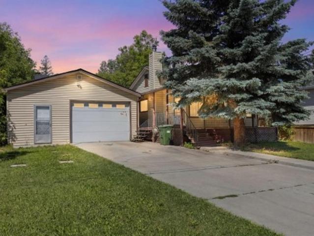 3819 1 Street Ne, Calgary, AB, T2E 3E1 house for sale | Listing ID A2325 | Royal LePage