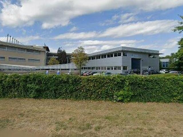 381 m2 office space for rent in Son en Breugel
