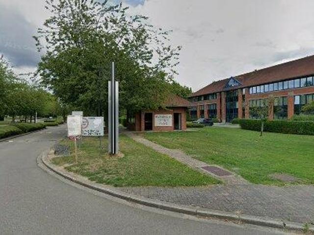 381 m2 office space for rent in Waterloo