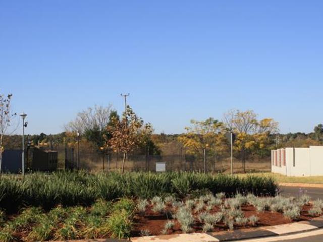 381 m² Land available in Raslouw