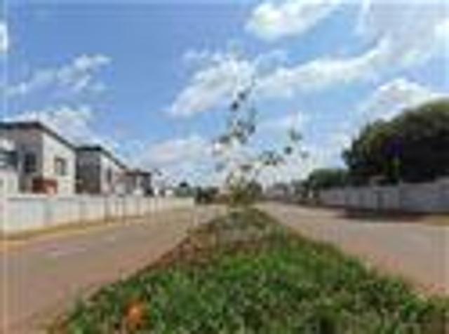 381 m² Land available in Raslouw