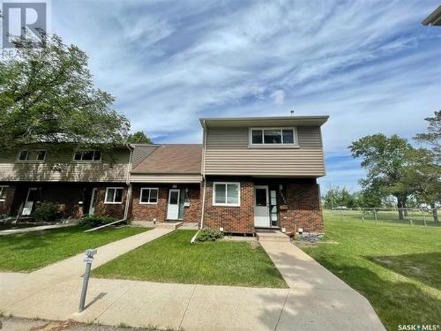 3826 Castle Road, Regina, SK, S4S 6M7 townhouse for sale | Listing ID SK996228 | Royal LePage
