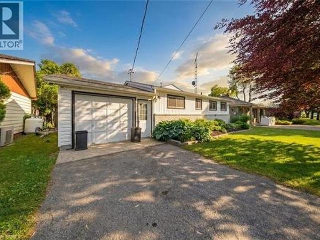 382 Cedar Drive, Turkey Point, ON, N0E 1T0 house for sale | Listing ID 40851 | Royal LePage