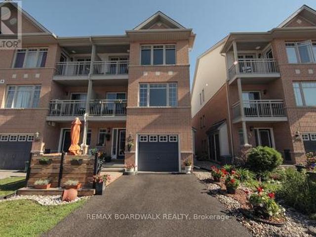 382 Citiplace Drive, Ottawa, ON, K2E 0A7 house for sale | Listing ID X13454 | Royal LePage