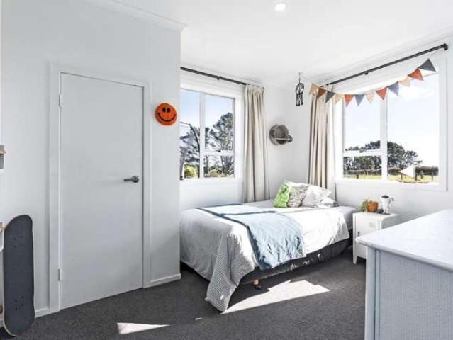 382 Smart Road, Hillsborough, New Plymouth