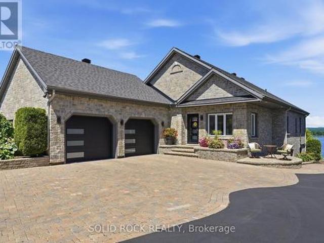 3835 Old Highway 17 Road, Clarence Rockland, ON, K4K 1W2 house for sale | Listing ID X13591 | Royal LePage