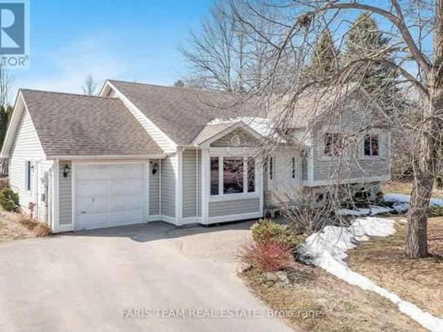 3830 East Street, Innisfil, ON, L9S 2L9 house for sale | Listing ID N12044 | Royal LePage