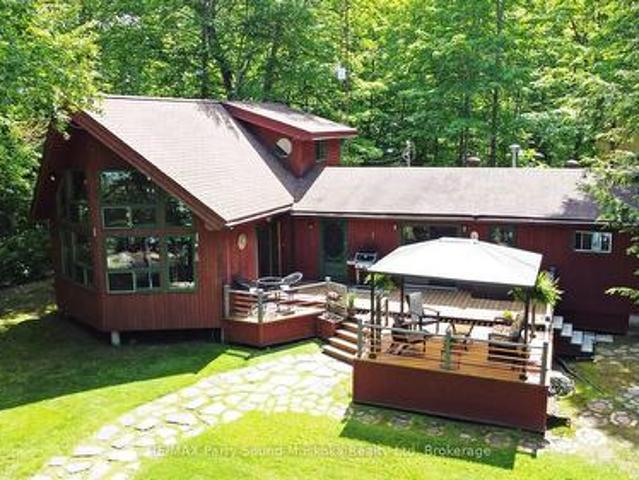 383 Horseshoe Lake Wa, Seguin, ON, P2A 2W8 house for sale | Listing ID X13495 | Royal LePage
