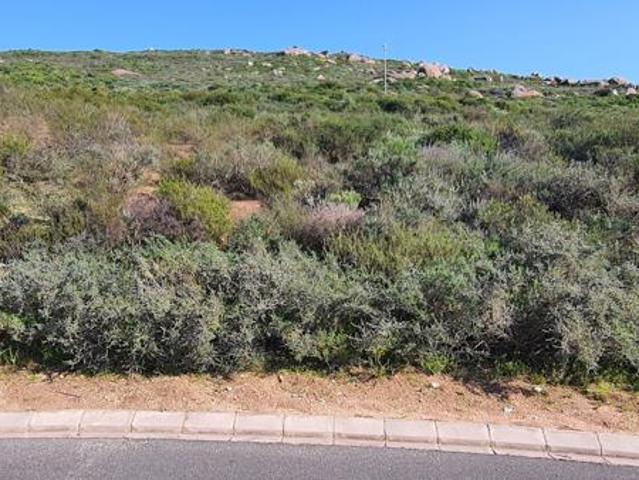 383 m² Land available in St Helena Views