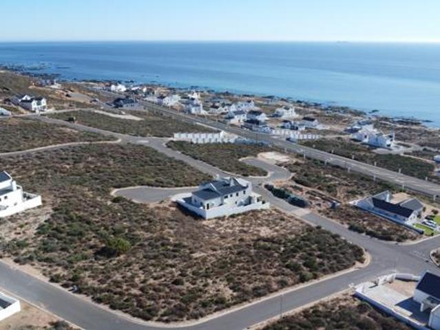 383 m² Land available in St Helena Views