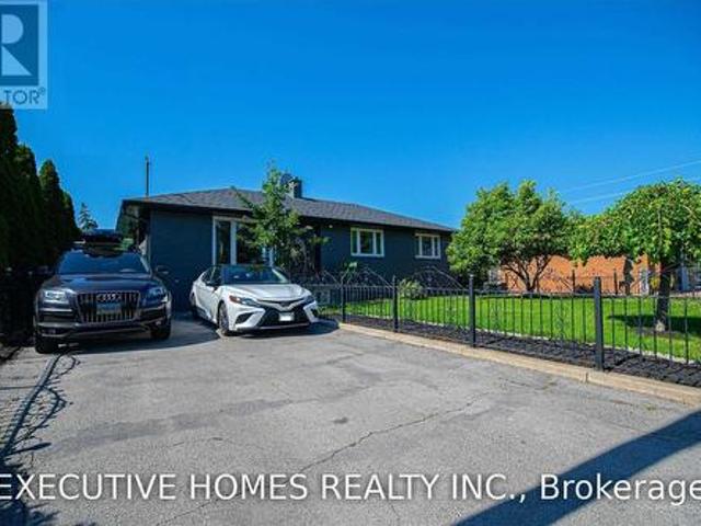 384 Ashbury Road, Oakville, ON, L6K 2M7 house for lease | Listing ID W13600 | Royal LePage