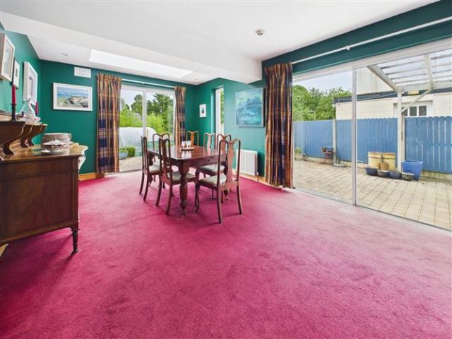 385,000 | 15 Knights Crescent, Nenagh, Co. Tipperary Sherry FitzGerald Talbot 5009 MyHome. Ie Residential