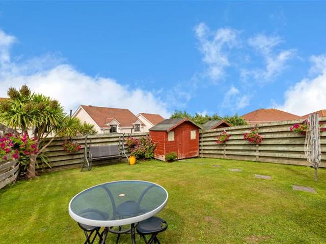 Sale Agreed | 26 Broomhall Court, Rathnew, Wicklow, Co. Wicklow Forkin Earls 4947 MyHome. Ie Residential