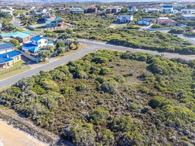 385 m² Land available in Pearly Beach