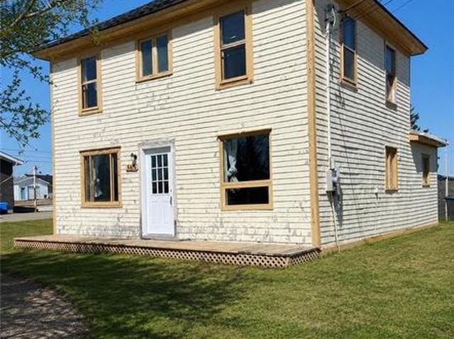 385 St Pierre E, Caraquet, NB, E1W 1B4 house for sale | Listing ID NB145143 | Royal LePage