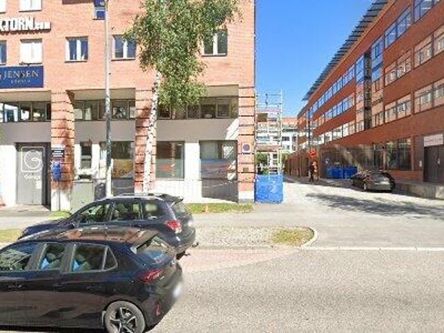 387 m2 kontor uthyres i Västerort