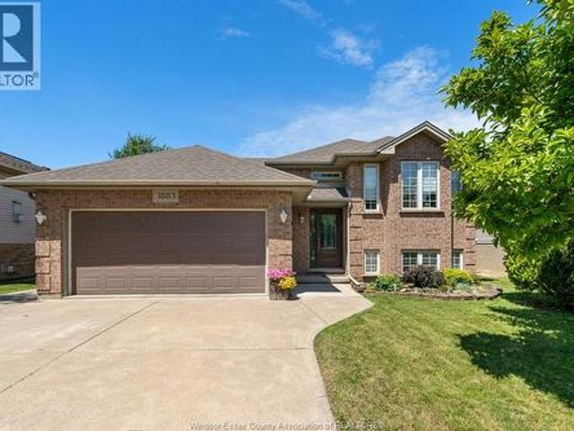 3883 Aristotle Crescent, Windsor, ON, N9G 2N9 house for sale | Listing ID 26017 | Royal LePage