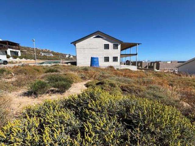 388 m² Land available in St Helena Views