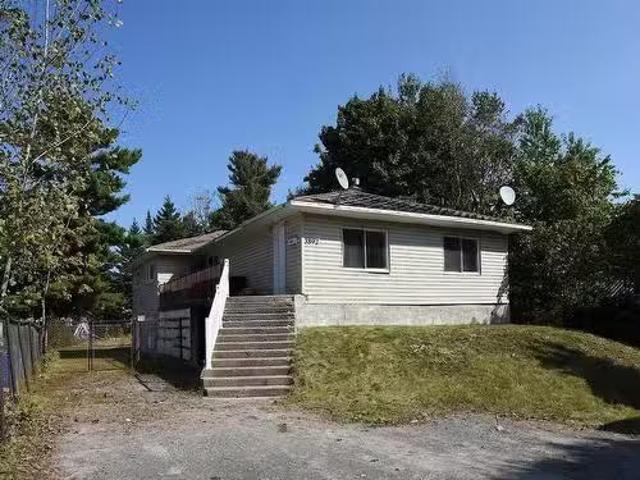 3890Z 3892Z Rue Albert, Rawdon, QC, J0K 1S0 house for sale.