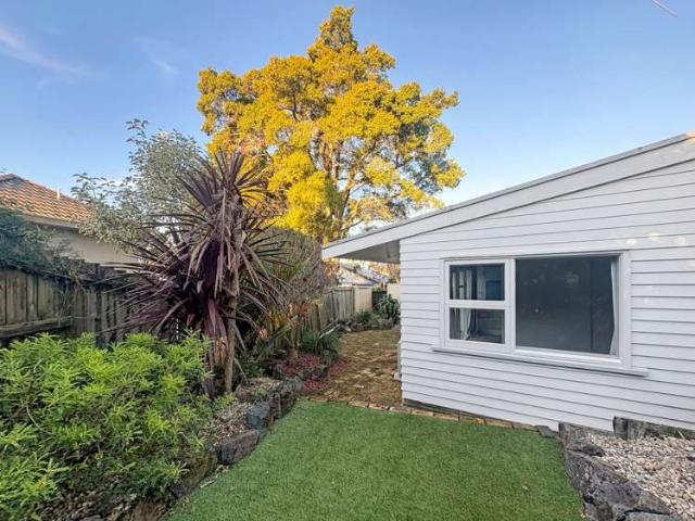 3/89B Te Kawa Road, Greenlane, Auckland City