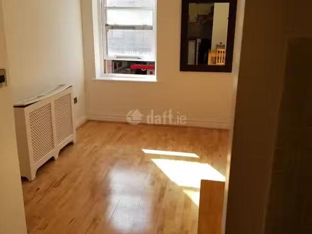 38 40 South Great Georges Street, Dublin 2 is for rent