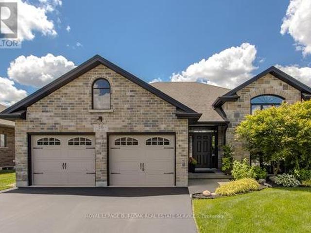 38 Tan Avenue, Norfolk, ON, N0E 1Y0 house for sale | Listing ID X13491 | Royal LePage