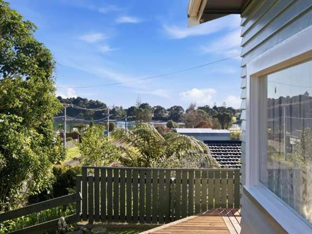 38 Whakapaki Street, Urenui, New Plymouth