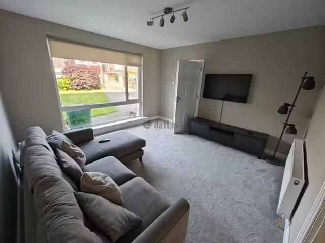 38 Woodlands Avenue, Dun Laoghaire, Co. Dublin is for rent