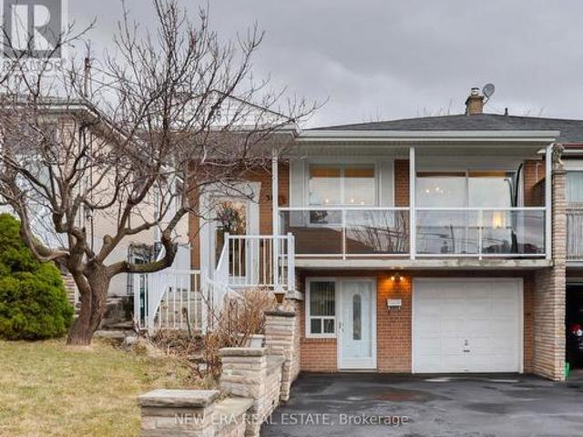 38 Bengal Court, Toronto, ON, M3L 1X9 house for sale | Listing ID W12035 | Royal LePage