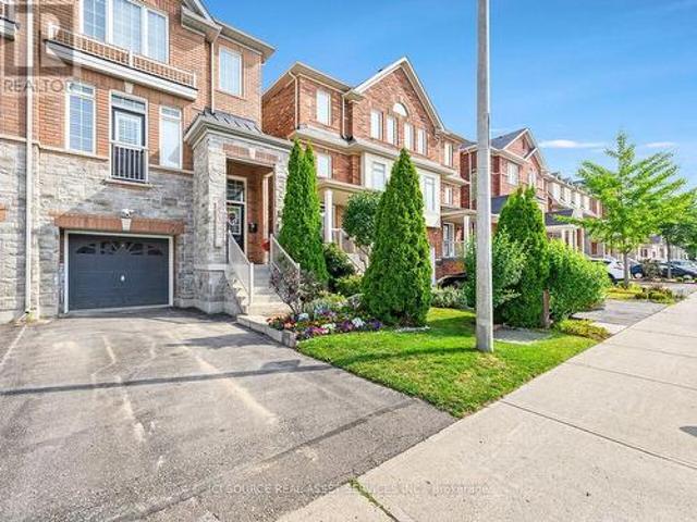 38 Betty Nagle Street, Toronto, ON, M9M 0E2 house for sale | Listing ID W13477 | Royal LePage