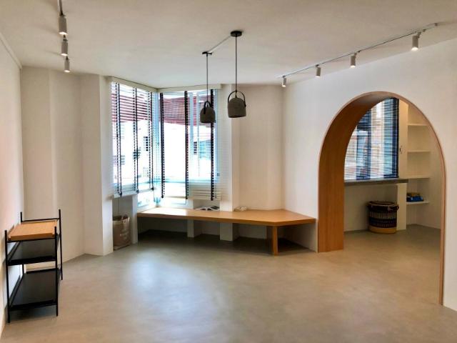 38 Cambridge Road HDB Apartment For Sale, $870,000, 3 Bed 2 Bath 1,087 sqft $800.00 psf