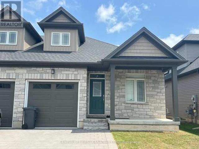 38 Compass Trail, Central Elgin Port Stanley, ON, N5L 1J8 house for lease | Listing ID X13555 | Royal LePage