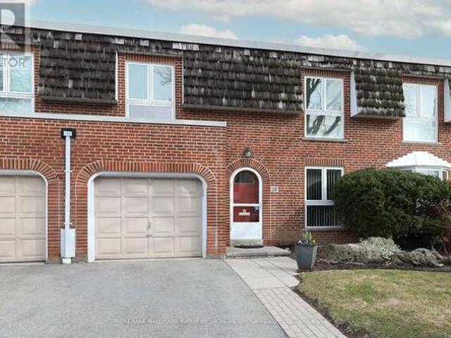 38 Crimson Millway, Toronto, ON, M2L 1T6 townhouse for sale | Listing ID C13573 | Royal LePage