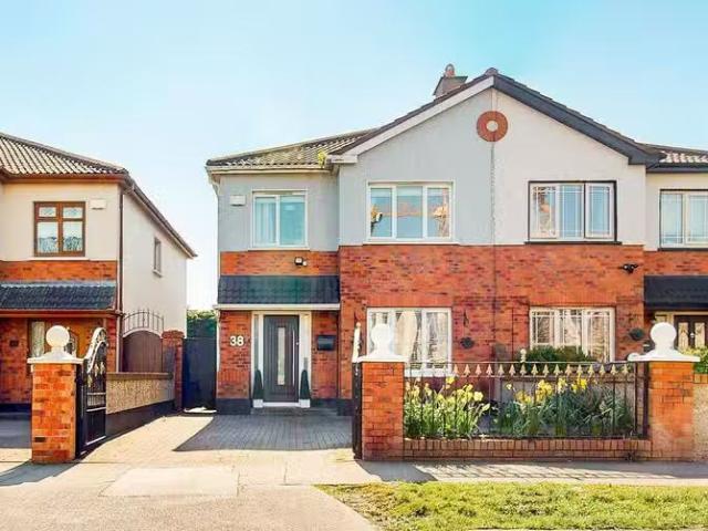 38 Elmfield Lawn, Clarehall, Dublin 13, D13N2A0 is for sale