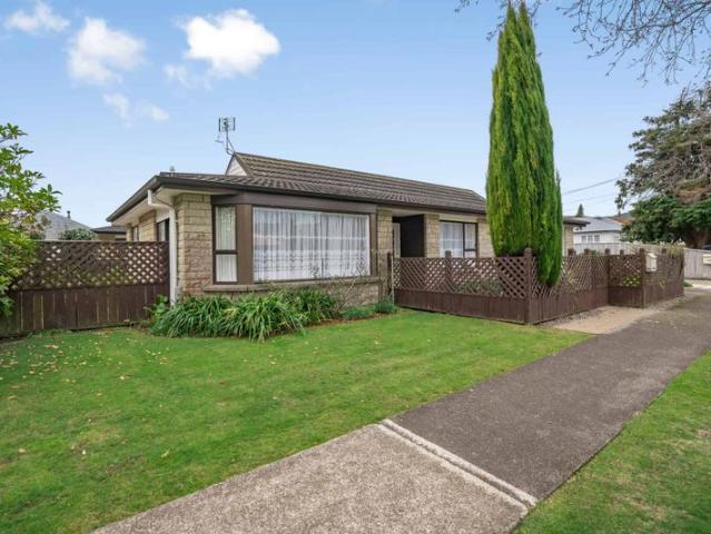 38 Garden Road, Avalon, Lower Hutt City For Sale