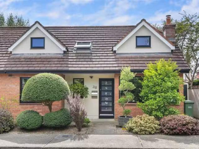 38 Hampton Crescent, Saint Helen’s Wood, Booterstown, County D.