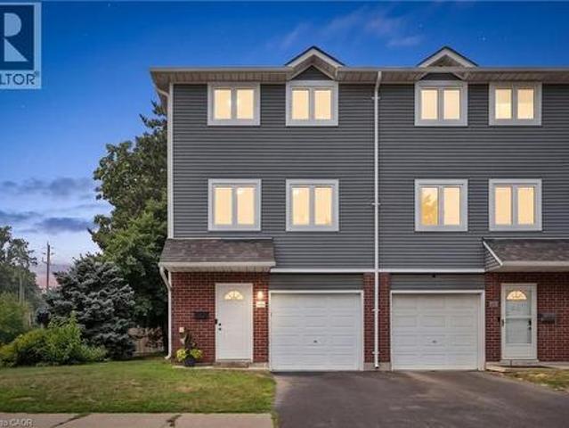 38 Harris Avenue Unit# A, Brantford, ON, N3R 2E9 townhouse for sale | Listing ID 40846 | Royal LePage