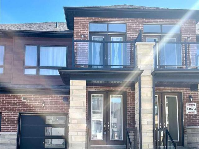 38 Hercules Club Drive, Richmond Hill | 3Beds/3Bath, Townhouse, $3,550/mo | Condos. Ca