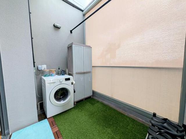 38 I Suites Condominium For Sale, $1,550,000, 2 Bed 1 Bath 1,076 sqft $1,441.00 psf