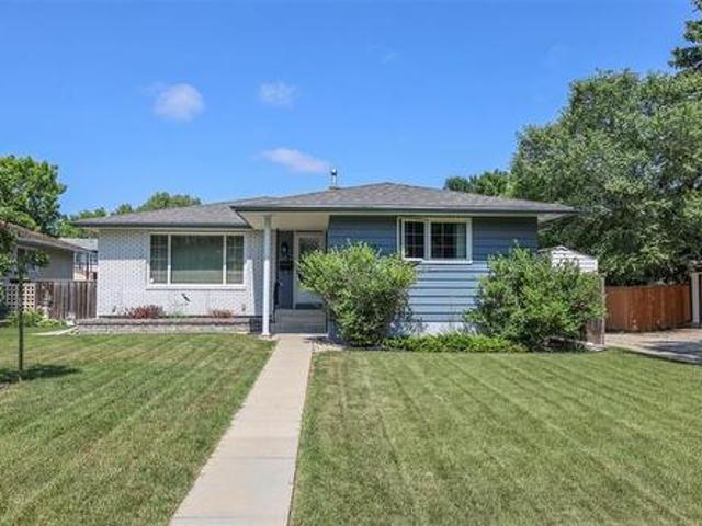 38 Lowery Bay, Winnipeg, MB, R2K 3C6 house for sale | Listing ID 202617 | Royal LePage