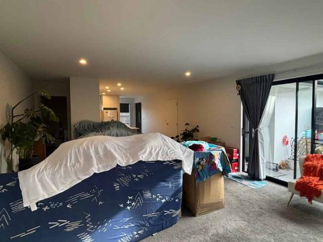 3/8 Lyndon Street