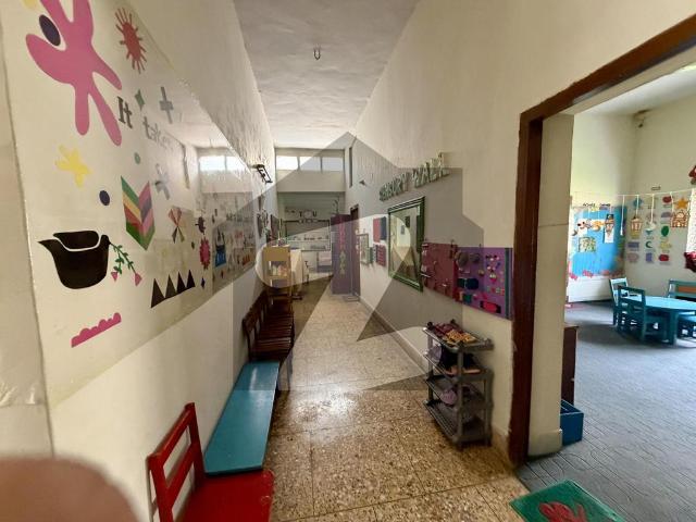 38 Marla Old Livable House Available For Sale At Main University Town