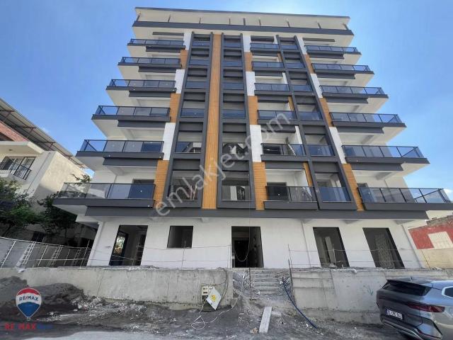 38 Menemen Uğur Mumcu'da Bahçeli 2+1 Satılık Daire