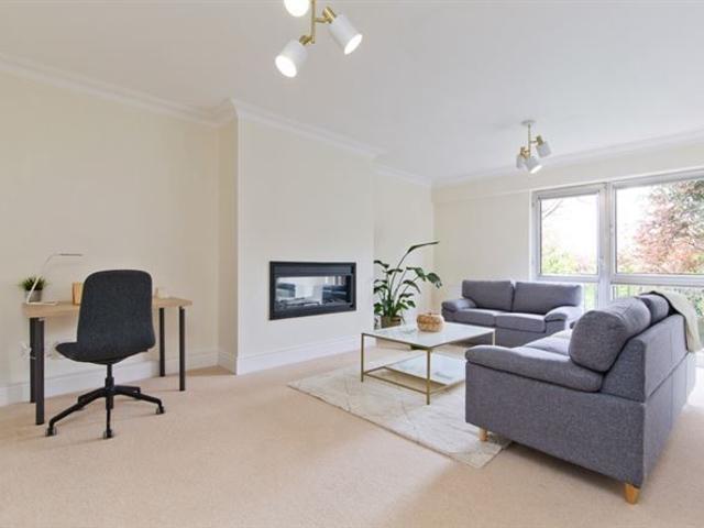 38 Merrion Court, Ailesbury Road, Dublin 4, Dublin, D04YC96