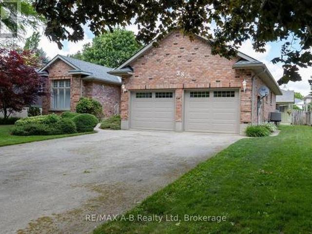 38 Murray Hill Road, Stratford, ON, N5A 7J8 house for sale | Listing ID X13444 | Royal LePage