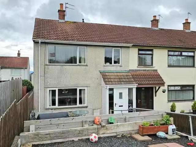 38 Oakwood Road